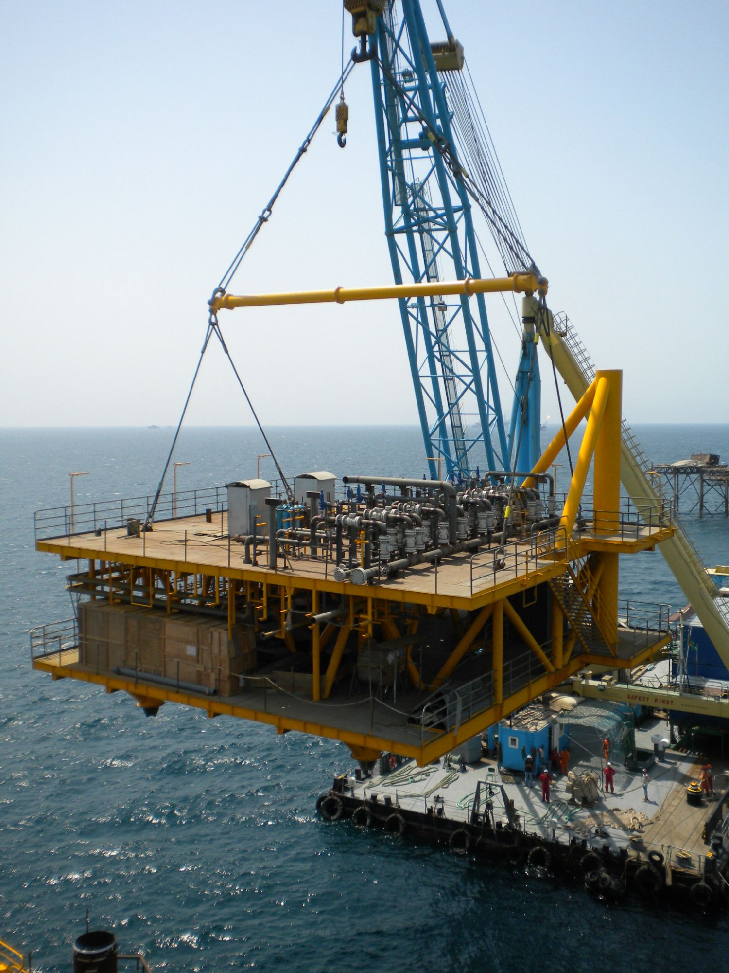 Installation of Offshore Facilities (Offshore Fixed Platforms, Single Point Mooring Systems) — изображение №3